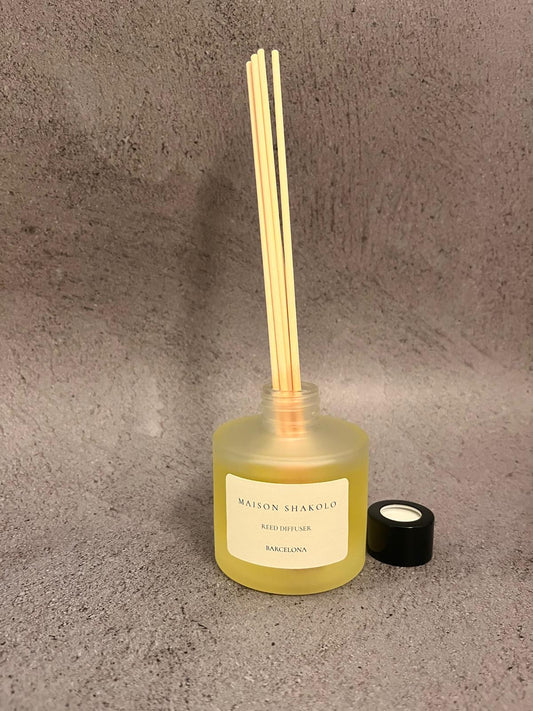 Mikado Dark Honey & Tobacco de Maison Shakolo, difusor de varillas en frasco de cristal esmerilado de 100 ml
